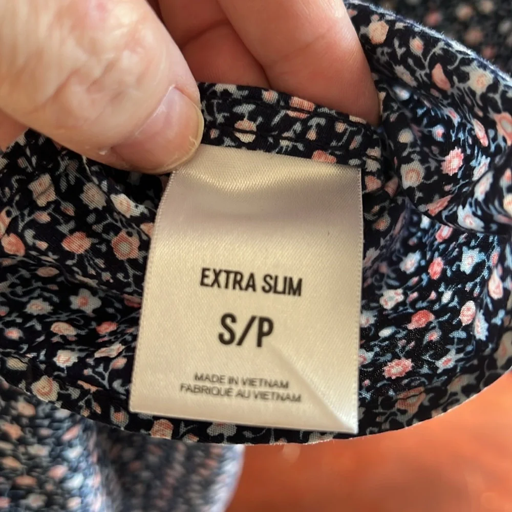 Express Extra Slim Button Down Size Small - Picture 4 of 4